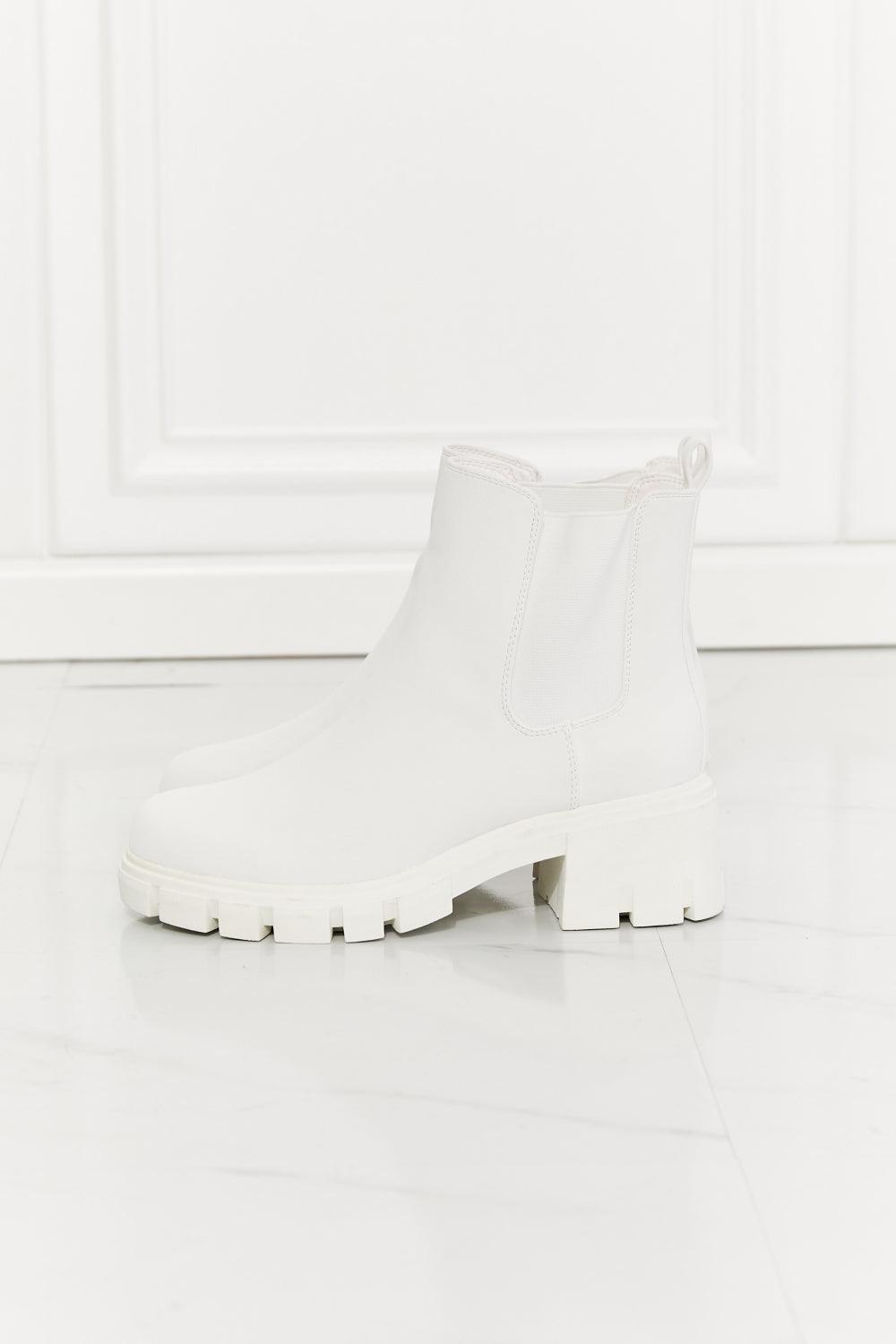 Matte Lug Sole Chelsea Boots in White Shoes MMShoes