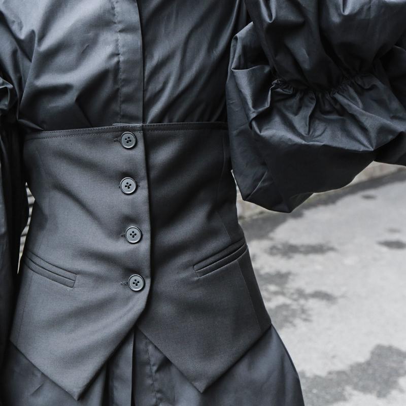 Akino Button Waist Vest Vests marigoldshadows