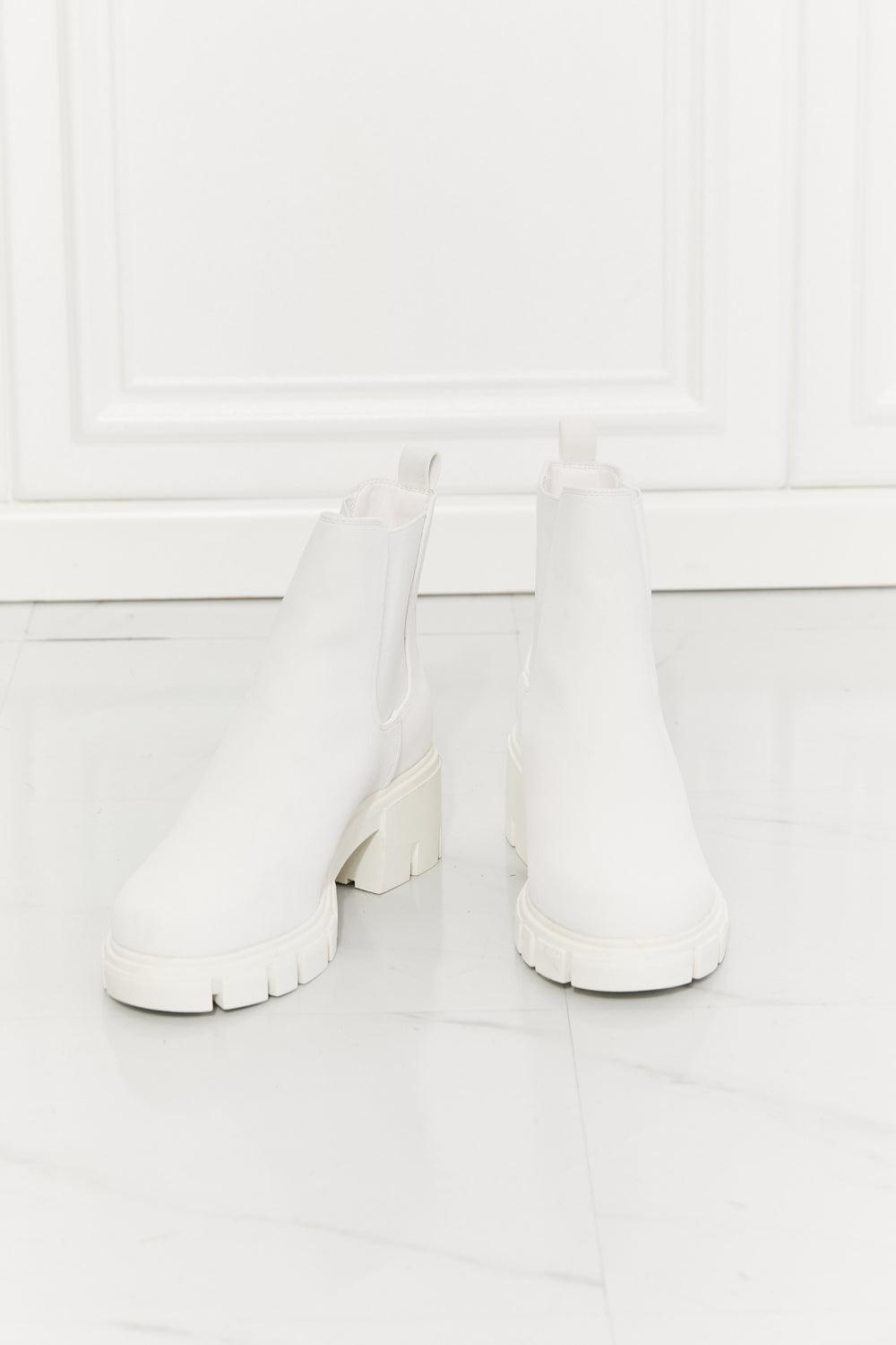 Matte Lug Sole Chelsea Boots in White Shoes MMShoes
