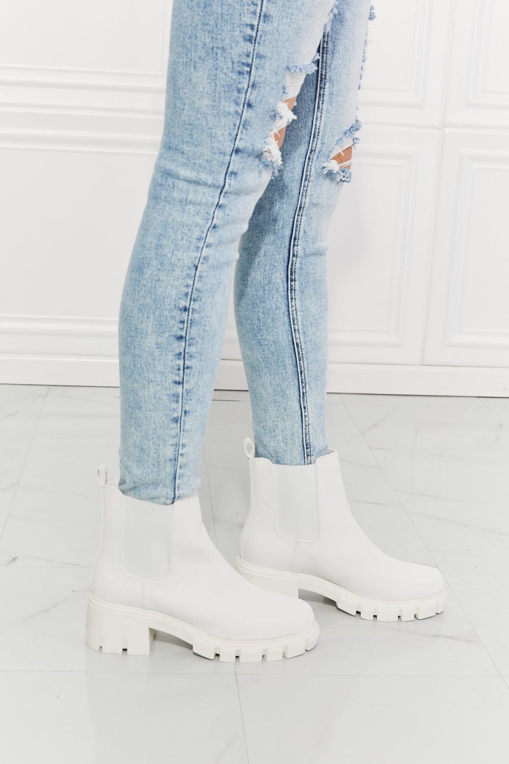 Matte Lug Sole Chelsea Boots in White Shoes MMShoes