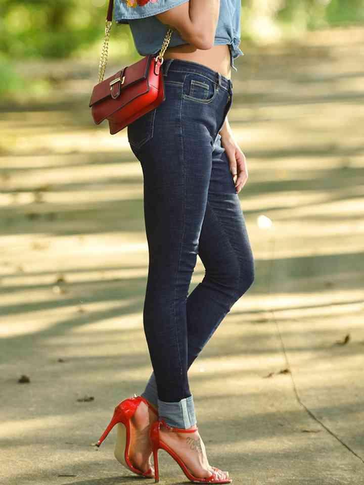 Skinny Jeans with Pockets Jeans Trend   