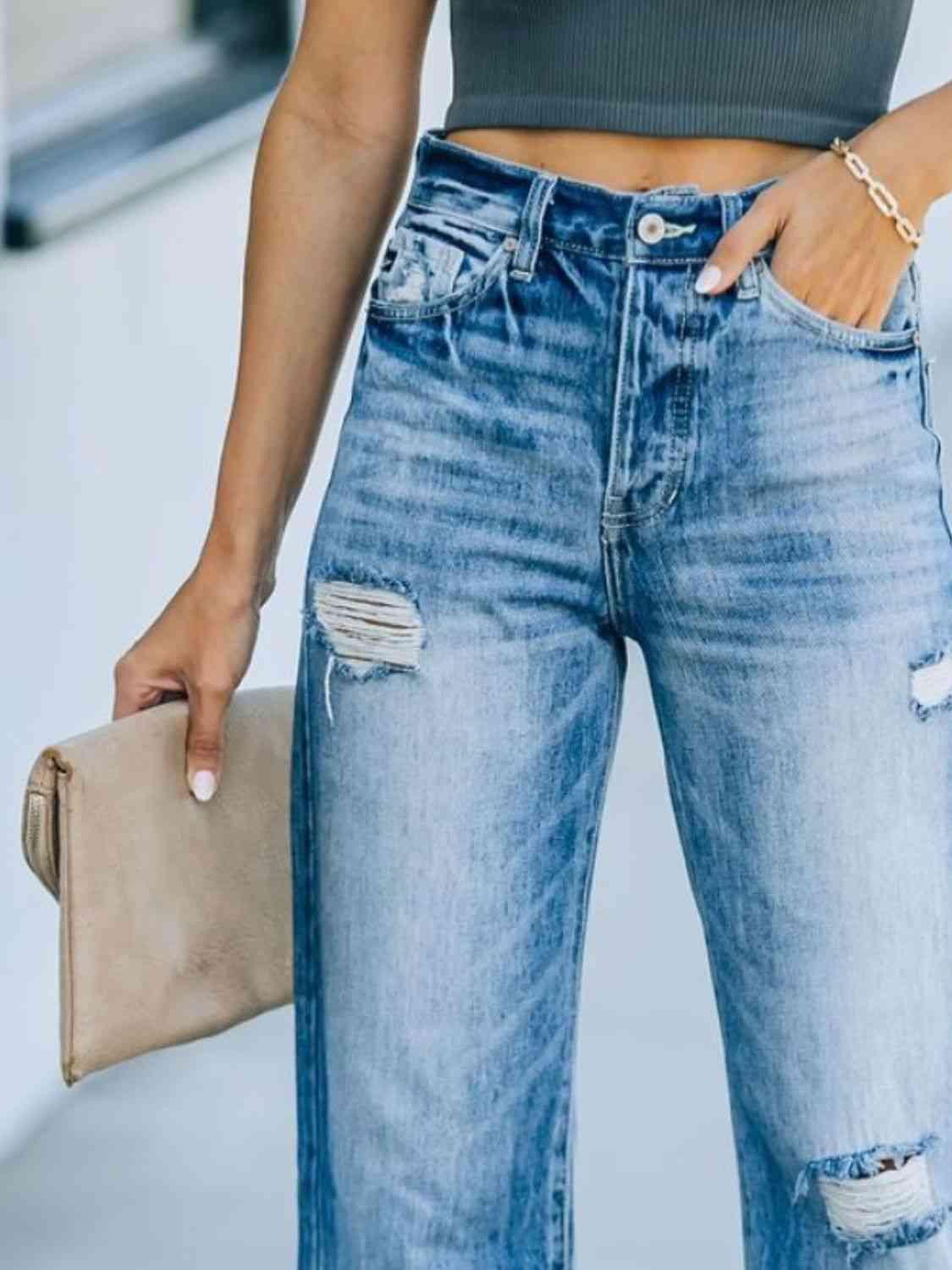 Distressed Relaxed Leg Jeans Jeans Trend   