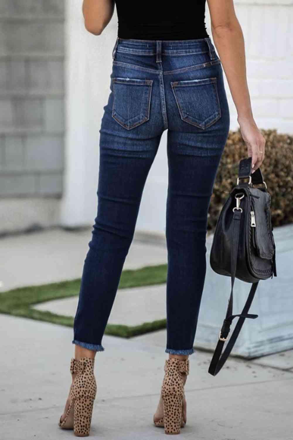 Button-up Distressed Skinny Jeans Jeans Trend   